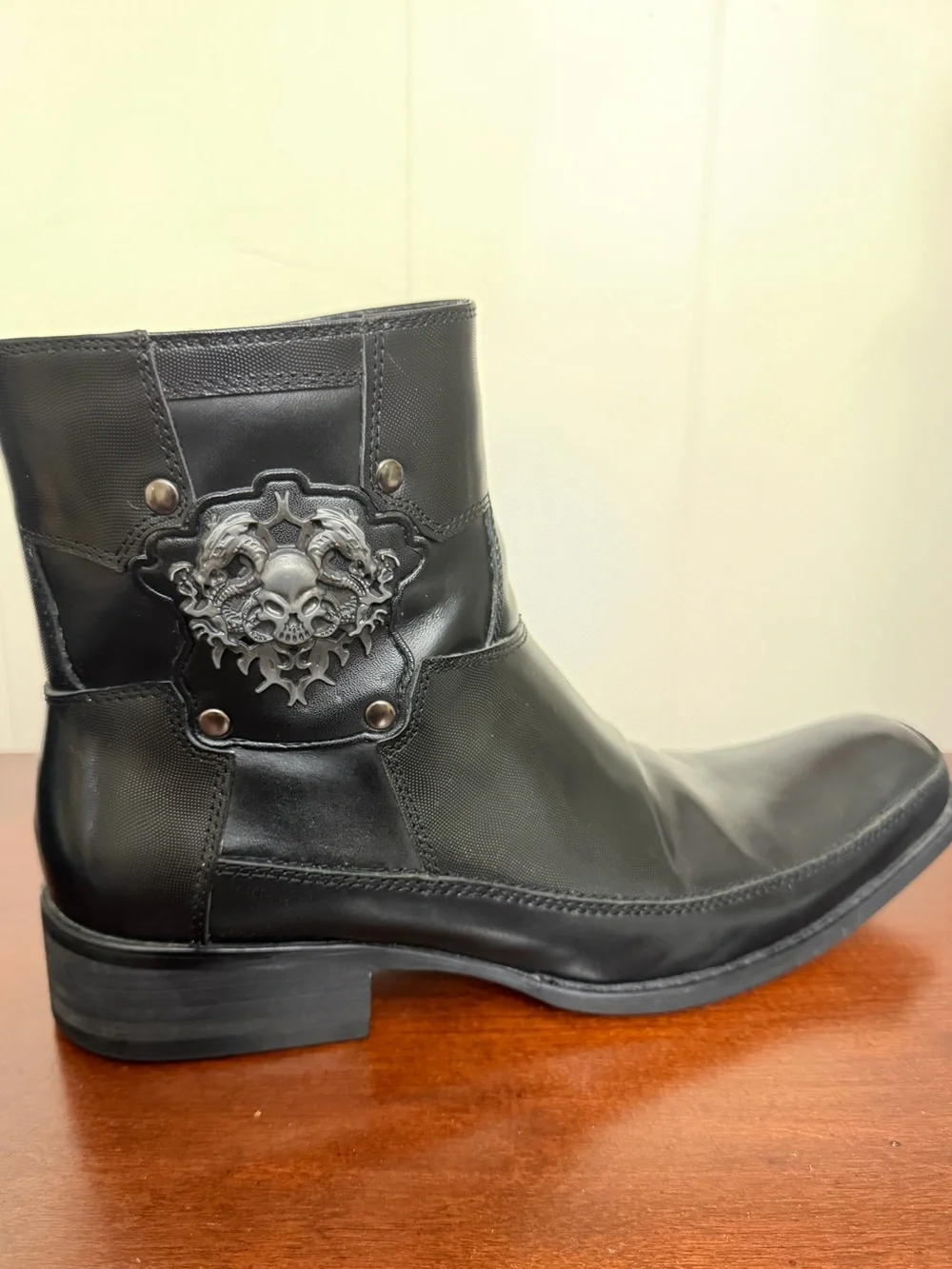 ECCO McCollins Men Black Leather Skull dragon  Boots Y2K